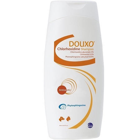 Bottle of Douxo Chlorhexidine PS Shampoo